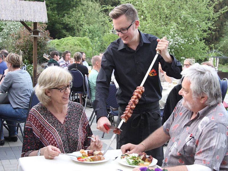 Feuer, Spieße, handgewürztes, zartes Fleisch – Rodizio