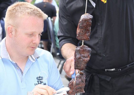 Brasilianische Spezialität Rodizio auf Gut Grasbeck Brasilianische Spezialität Rodizio